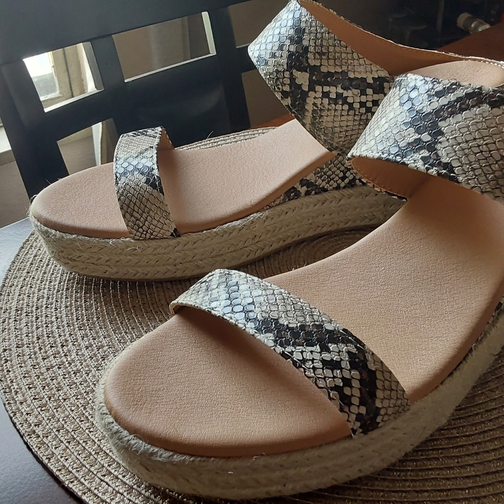 Journee Collection Black and Cream Espadrille Sandals